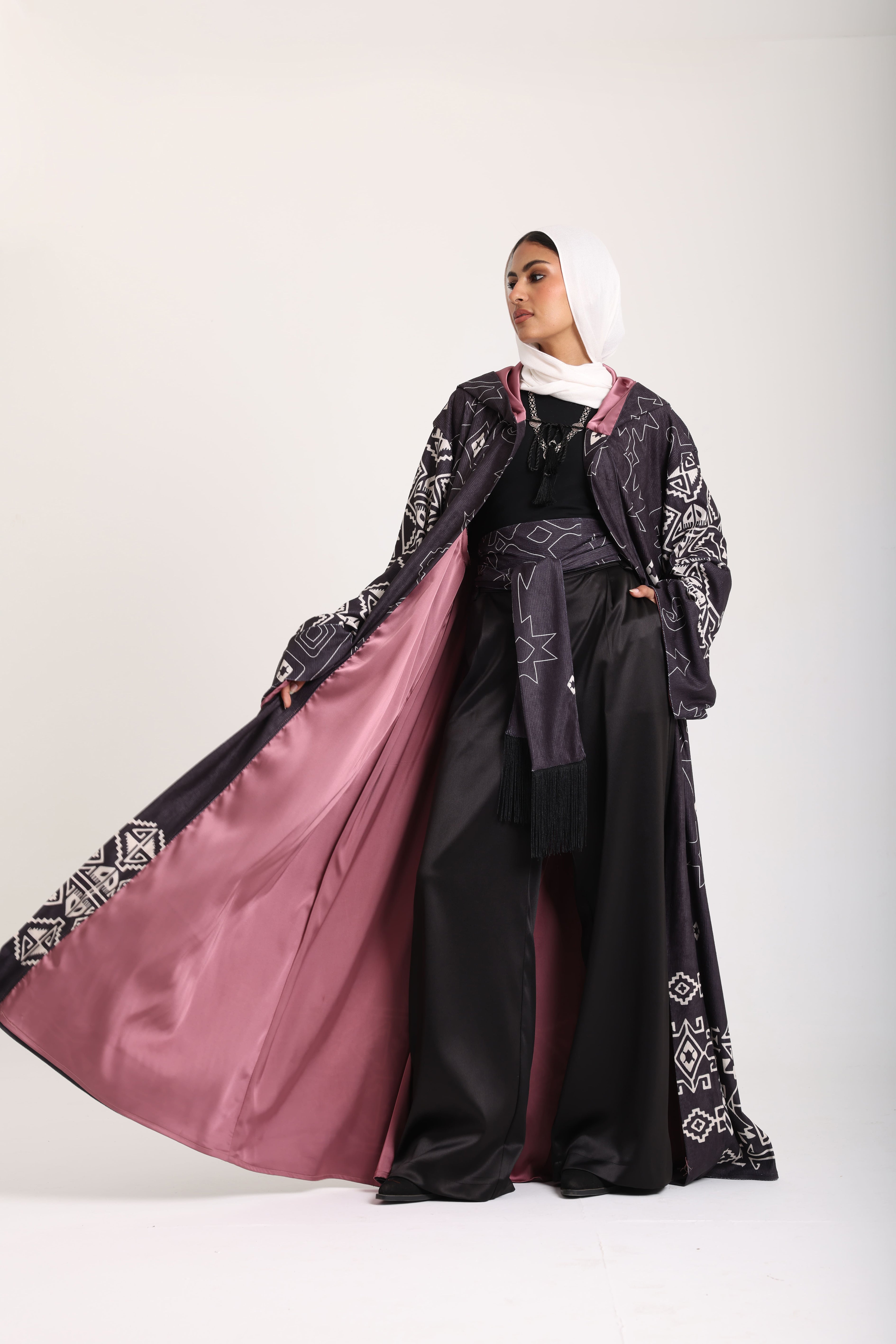 QOMOR Kaftan