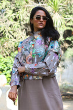 "AROUND THE WOLRD" Cropped jacket