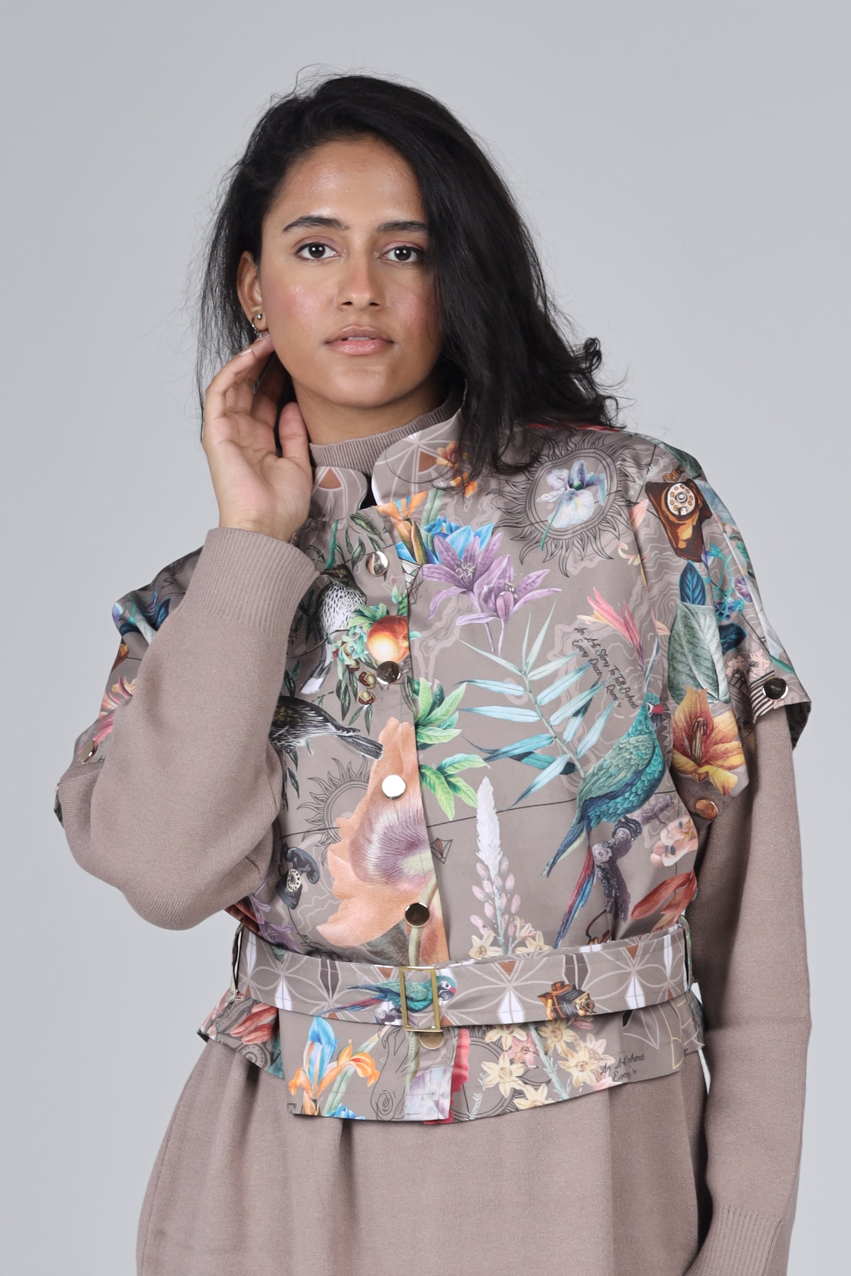 "AROUND THE WOLRD" Cropped jacket